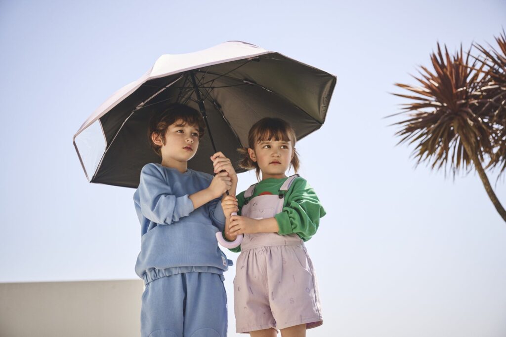 子どもの熱中症対策におすすめ！真夏の強い紫外線から子どもを守る　IFME初の子ども用日傘「Finebrella（ファインブレラ）」が登場