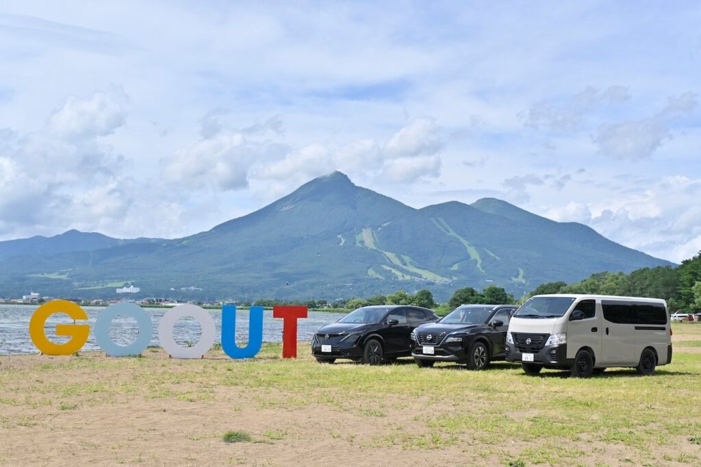 磐梯山を望む福島絶景ビーチ天神浜で開催「GOOUT CAMP in 猪苗代」に福島日産が特別協力・特別出展。動画レポート掲載中！