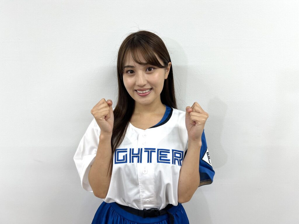 7月31日（水）イースタン・リーグ 北海道日本ハム vs 千葉ロッテ　グラビアアイドルの花咲楓香が始球式に登場 「ノーバンストライクを投げたいです！」