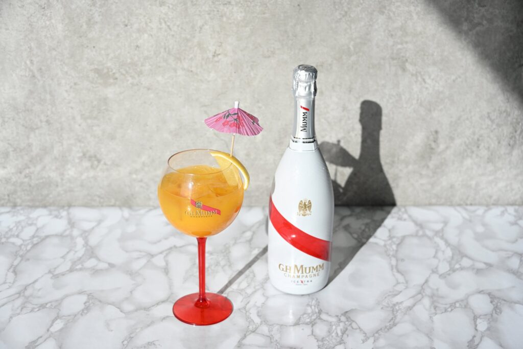 『グランドプリンスホテル広島』×『G.H. MUMM CHAMPAGNE』プールサイドで味わう 夏のカクテルを販売