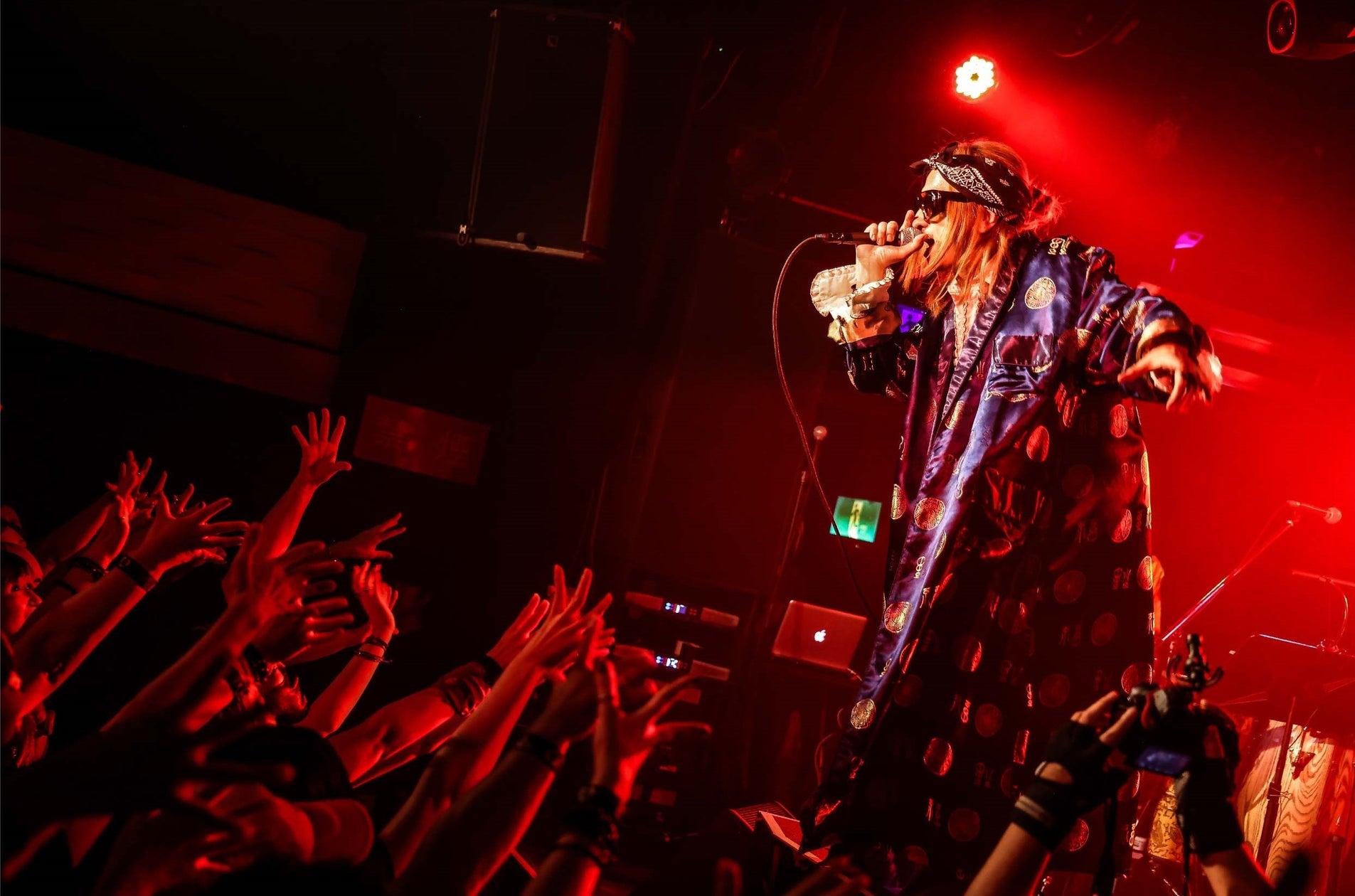 1726654977_1355-7933-