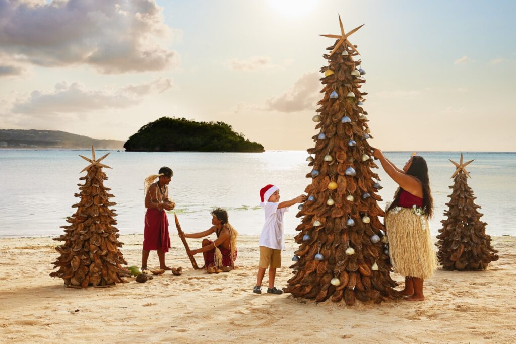 【リゾナーレグアム】ココナッツの皮や殻で作ったクリスマスツリーで祝う「タノクリスマス」今年も開催 | 期間：2024年12月1日～25日