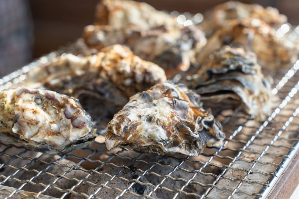 ～手軽に浜焼き～焼牡蠣1個の注文から利用可能な牡蠣小屋新エリア誕生【ウッドデザインパーク野間】