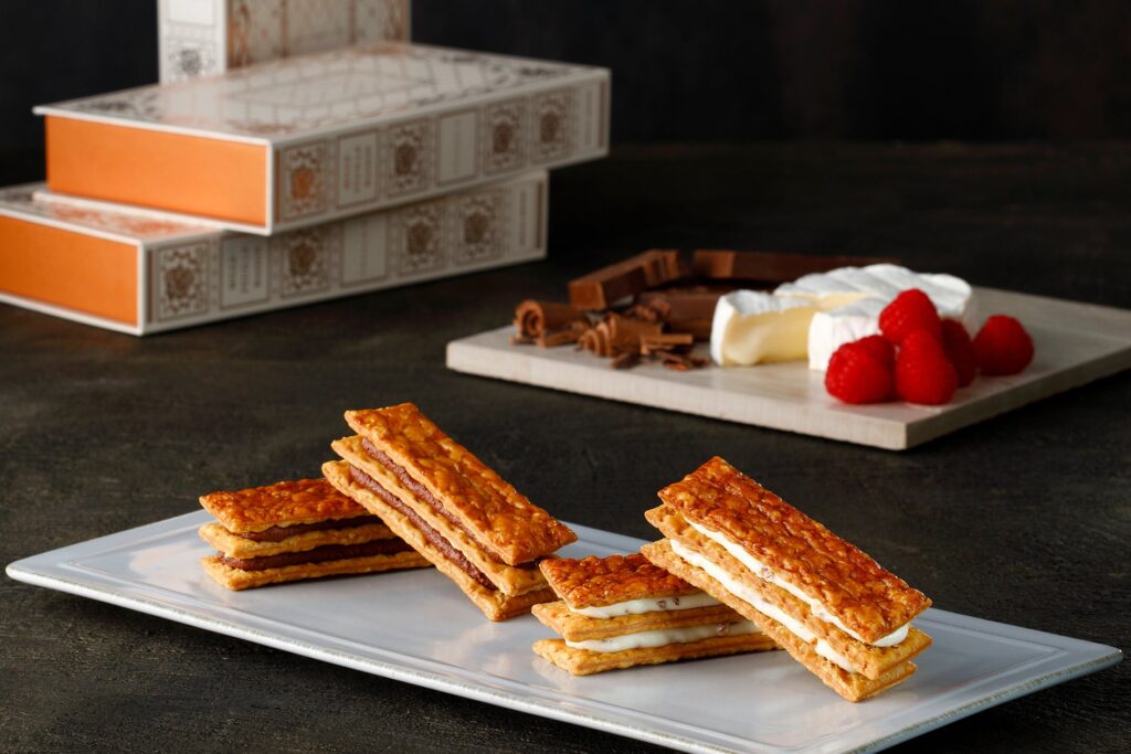 煌めく冬の贈り物に。金箔がきらりと光る箱のミルフィユを。MILLE-FEUILLE MAISON FRANCAIS（ミルフィユ メゾン フランセ）より「ミルフィユ スリールエディション」を発売。