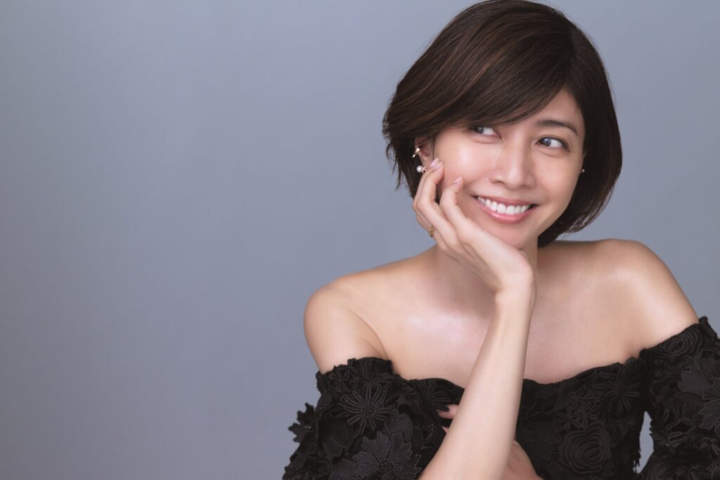 内田有紀 「美的GRANDベストビューティウーマン」に決定!!　そのナチュラルな美は笑顔から