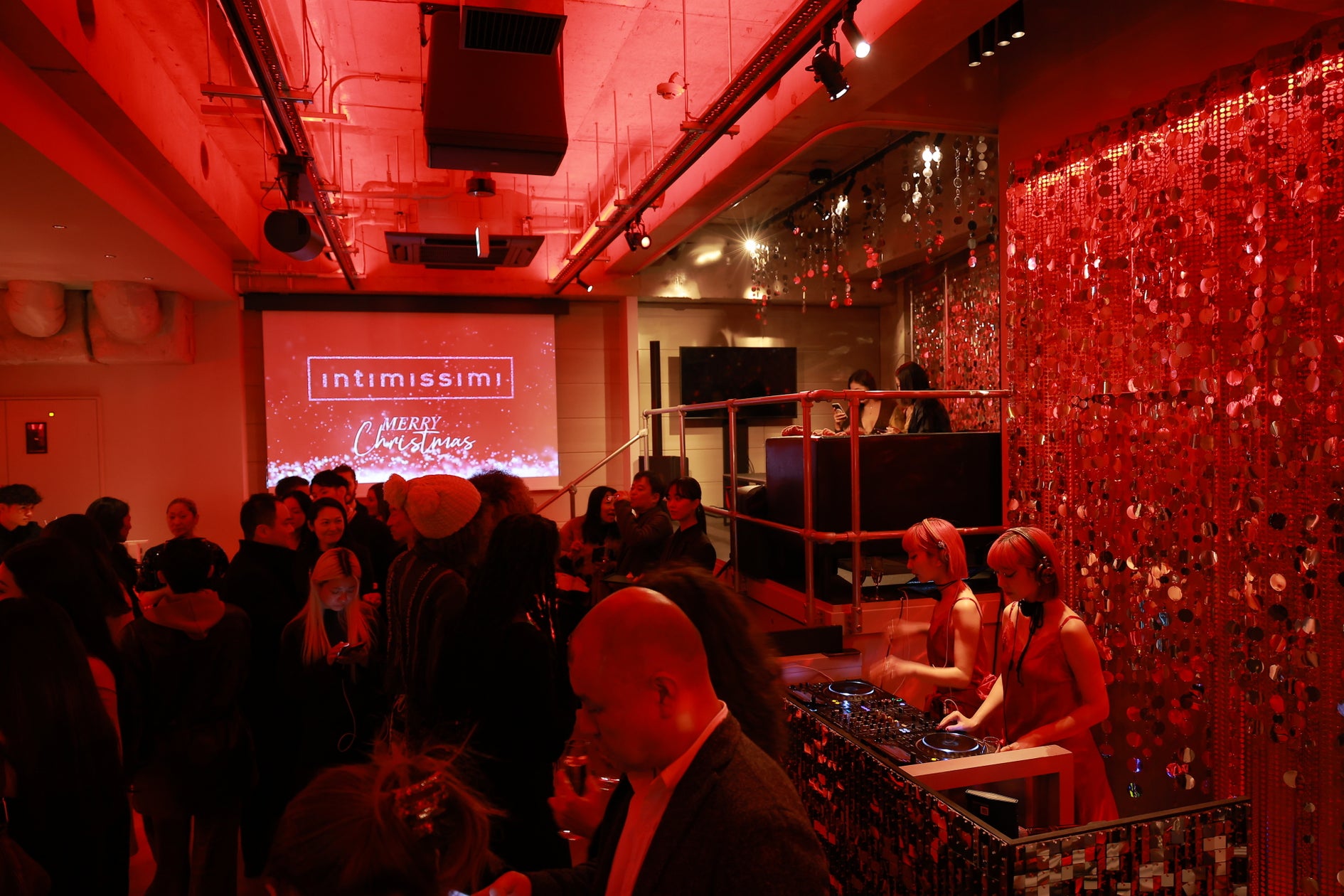 紗栄子 / すみれ / 藤井夏恋】イタリアンランジェリーのIntimissimi