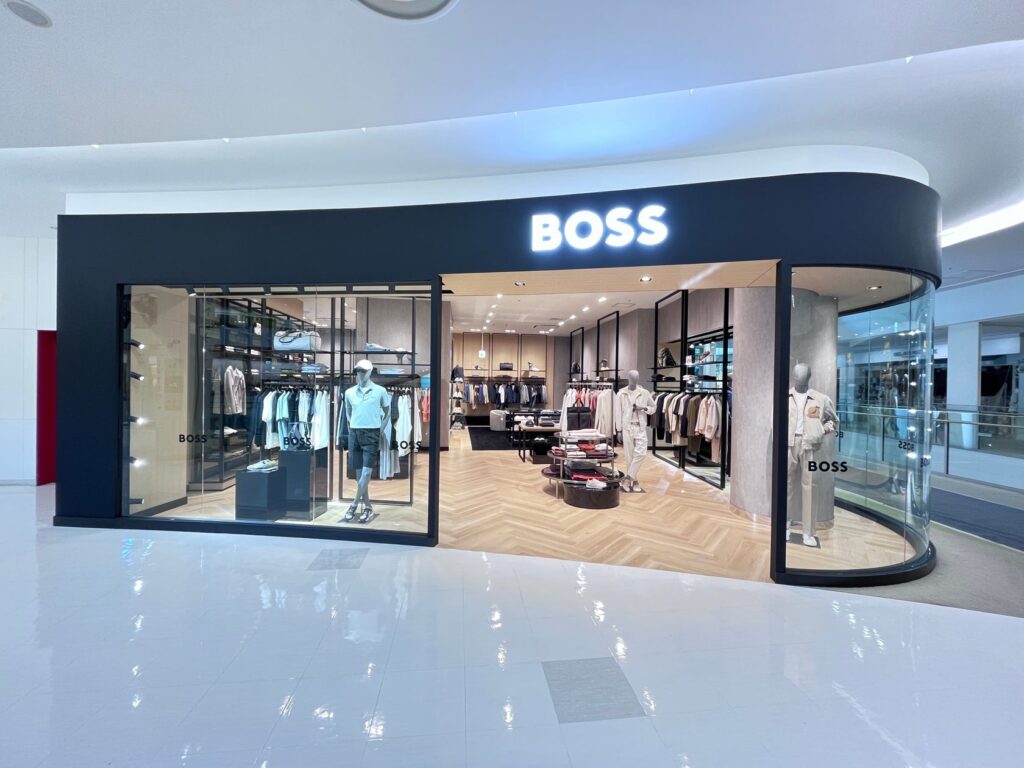 BOSS ショップ、 ららぽーとEXPOCITY にオープン