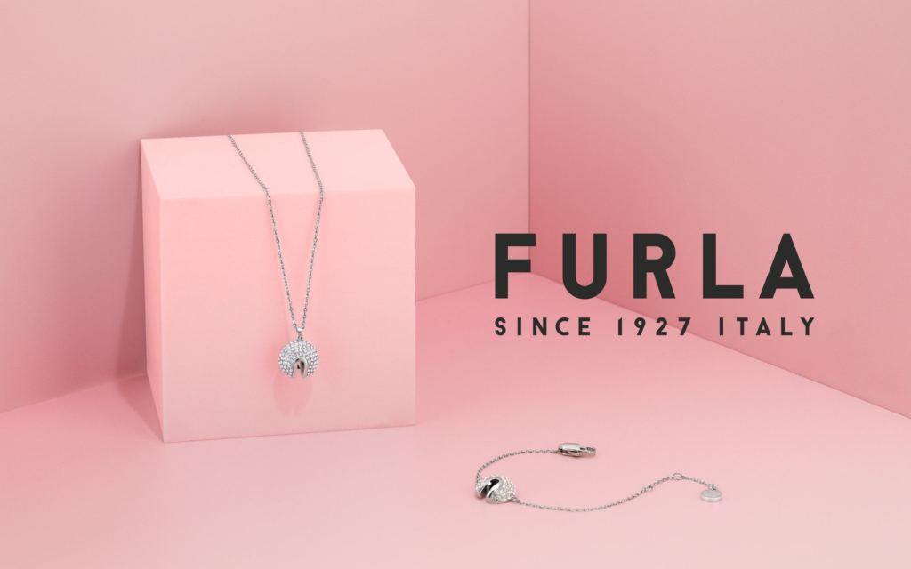 “FURLA (フルラ)” から、FURLA MIANUVOLAなど2シリーズ計10型のアクセサリーを4月18日(金)に発売します。