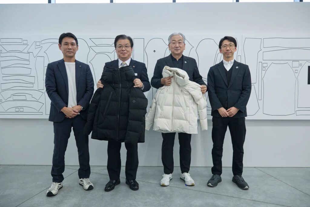 「水沢ダウン」の生産拠点 デサントアパレル株式会社 水沢工場　30億円を投じた新工場のメディア向けお披露目会を開催