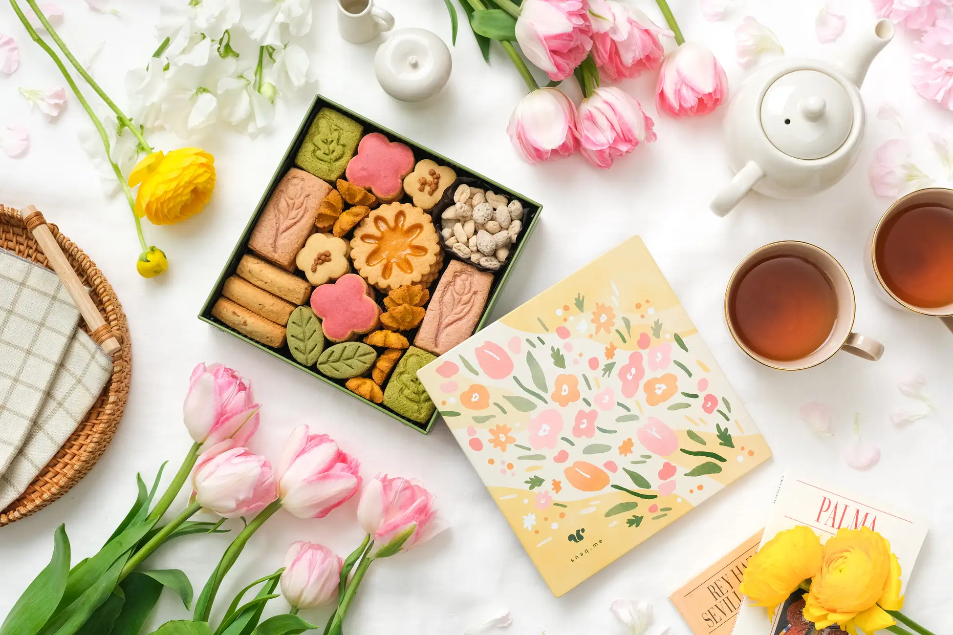 【スナックミー】春の訪れを味わう「春風なびく お花畑のクッキー缶」をオンラインストアで販売開始