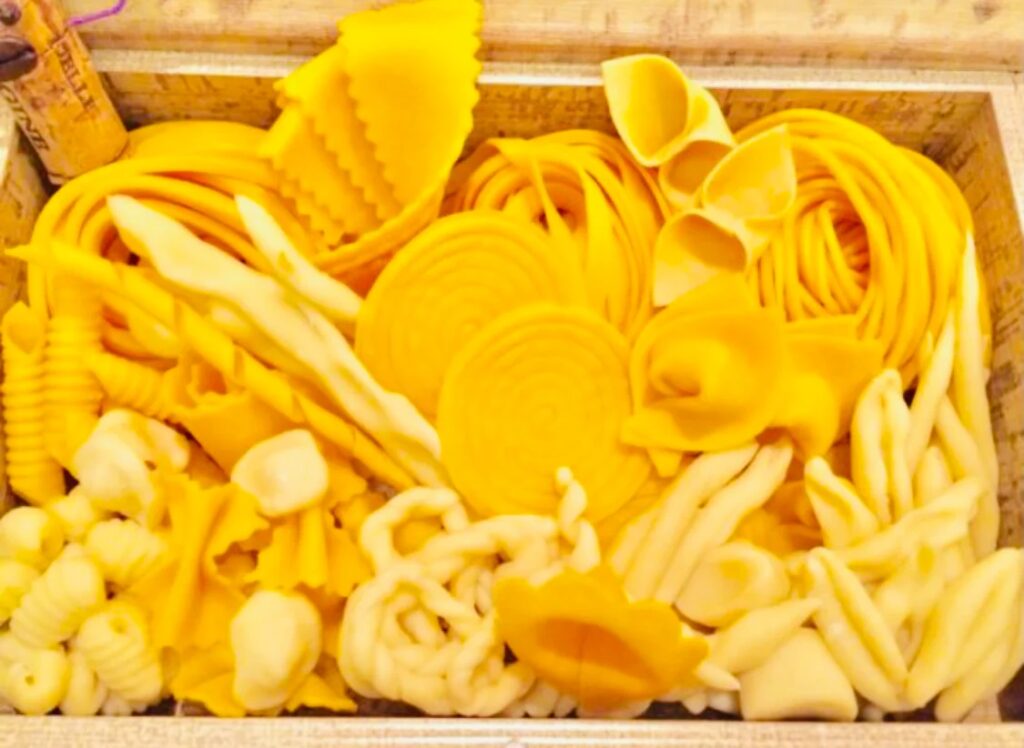 「劇場型パスタ専門店イベント」ワインファーストペアリングの手打ちパスタコース、和菓子と手打ちパスタ、金継ぎと手打ちパスタ