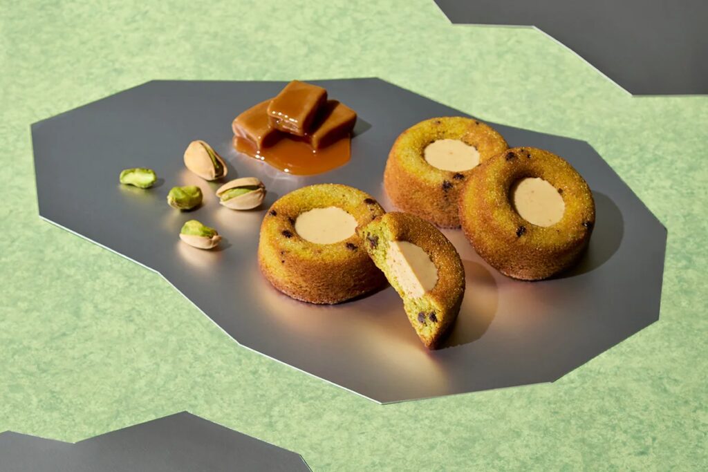 ≪期間限定≫ イイトルミネ新宿の【woofie（ウーフィ）】から、キャラメル風味のチョコレートを流し込んだ『ティグレ〔キャラメル＆ピスタチオ〕」』が登場！