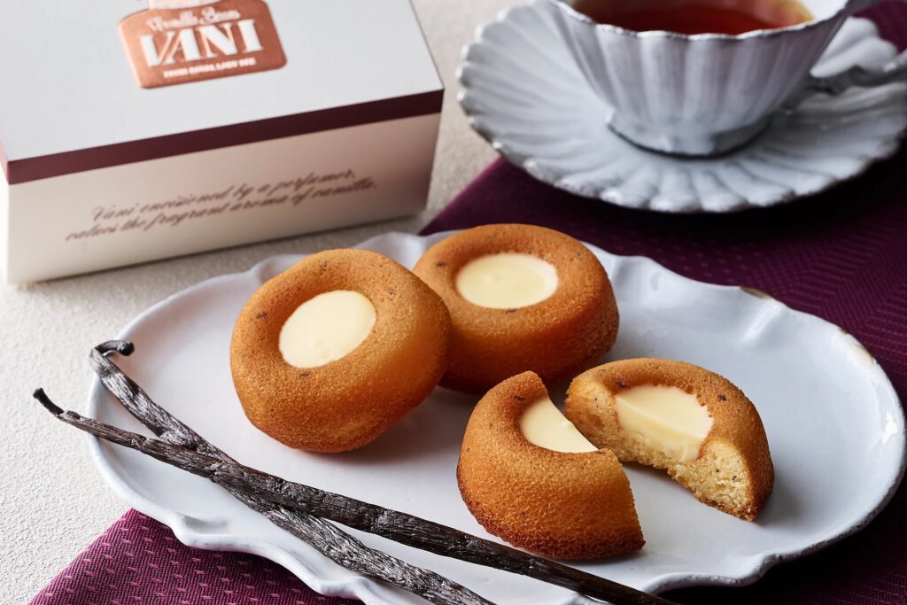 【期間限定】しっとり生地にバニラを満たした“バニラの泉”。【VANI（バニ）】より華やかなバニラ香る「バニラフォンテーヌ」を発売！