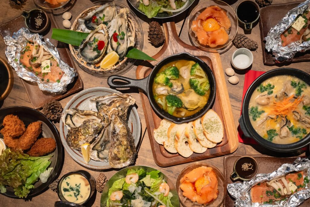【愛知県一宮市】今日は牡蠣に溺れたい-生牡蠣・焼き牡蠣・カキフライの三種盛りから〆の牡蠣雑炊まで、満足の正解ルートを詰め込んで新登場「牡蠣三昧コース」