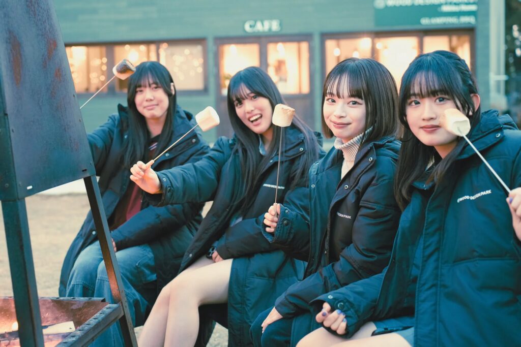 【愛知県一宮市／門出の春に】春休みの学生旅行を応援、人数が増えるほどお得になる最大41,600円割引の期間限定宿泊プラン～ウッドデザインパークいちのみや-紡-グランピング