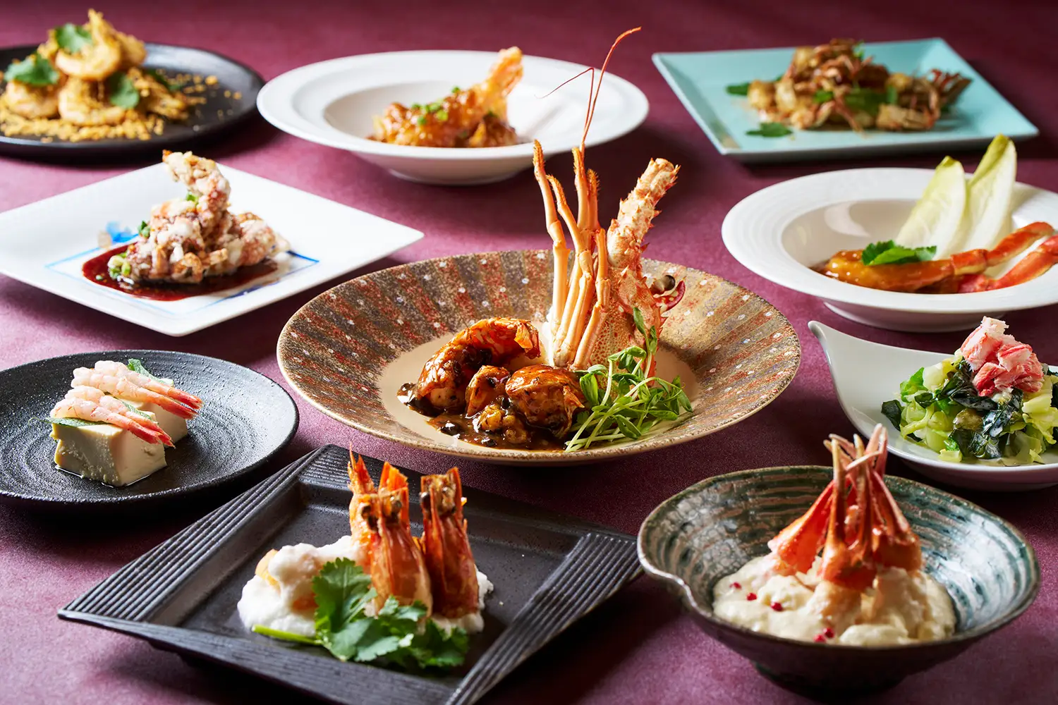 沖縄本島・うるま市【極上 海老蟹 飲茶三昧】1～3月限定。夜景が美しいガーデンレストランで海老と蟹のスペシャル料理に舌鼓。