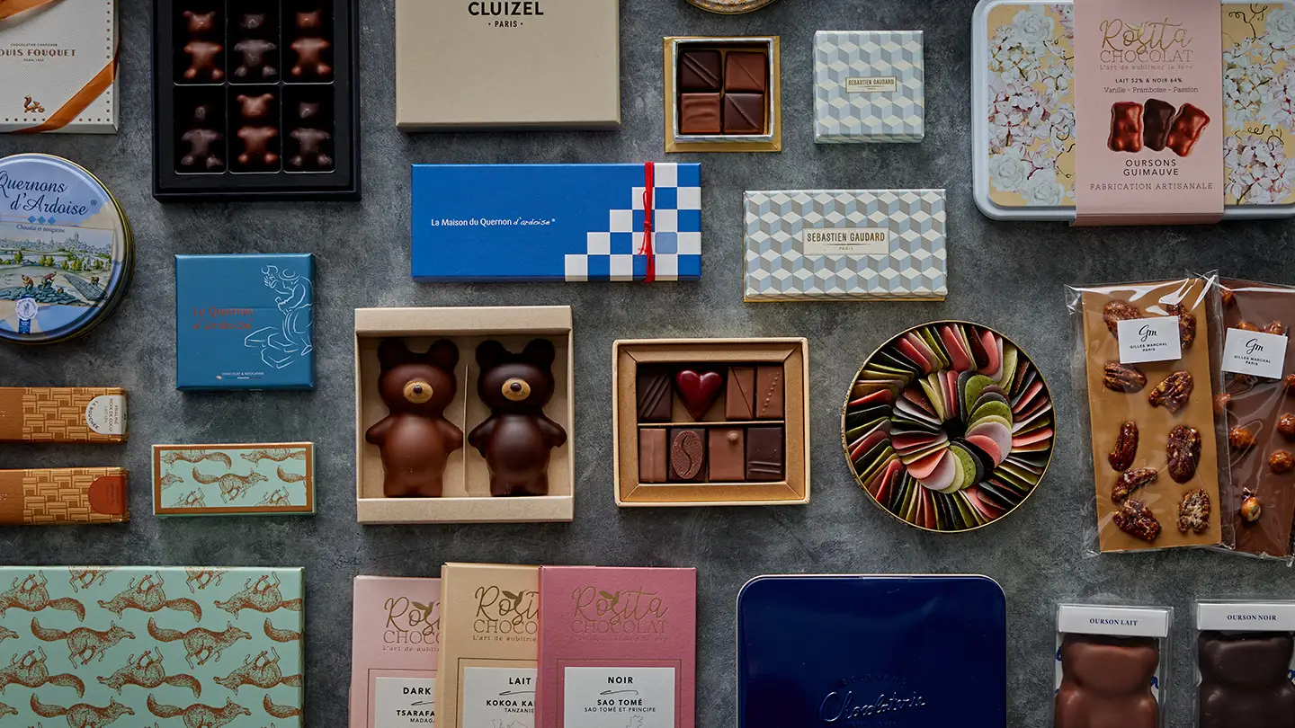 フランスの名匠、日本のつくり手、そして素材とのマリアージュ。多彩なショコラが揃う、2026年DEAN & DELUCAのバレンタインコレクション。