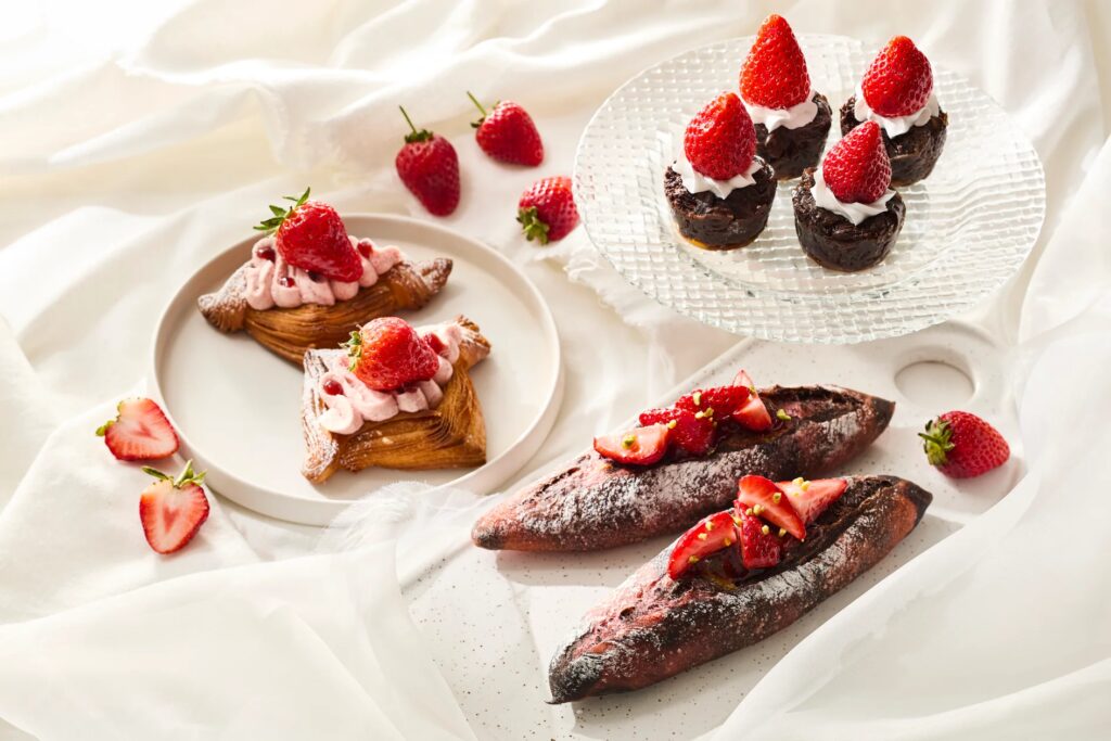 「BOUL’ANGE（ブール アンジュ）」春を頬ばる、いちごが主役のご褒美パン3月3日（火）より登場