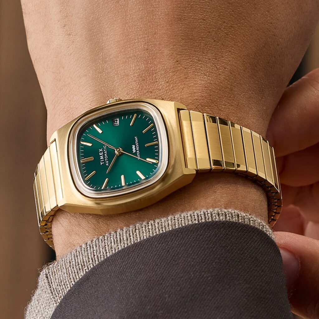 話題必至！TIMEX（タイメックス）、ＴＶダイヤル型の名作時計『E-Line Automatic』から、グリーン&ゴールドの新カラーが登場！