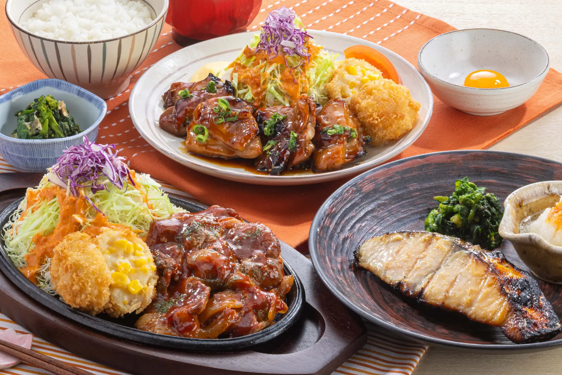 甘みとコクのソースで仕立てた「洋食屋の鉄板ポークチャップ」など、懐かしい味わいの『大衆食堂』フェア。4月10日(金)よりスタート。