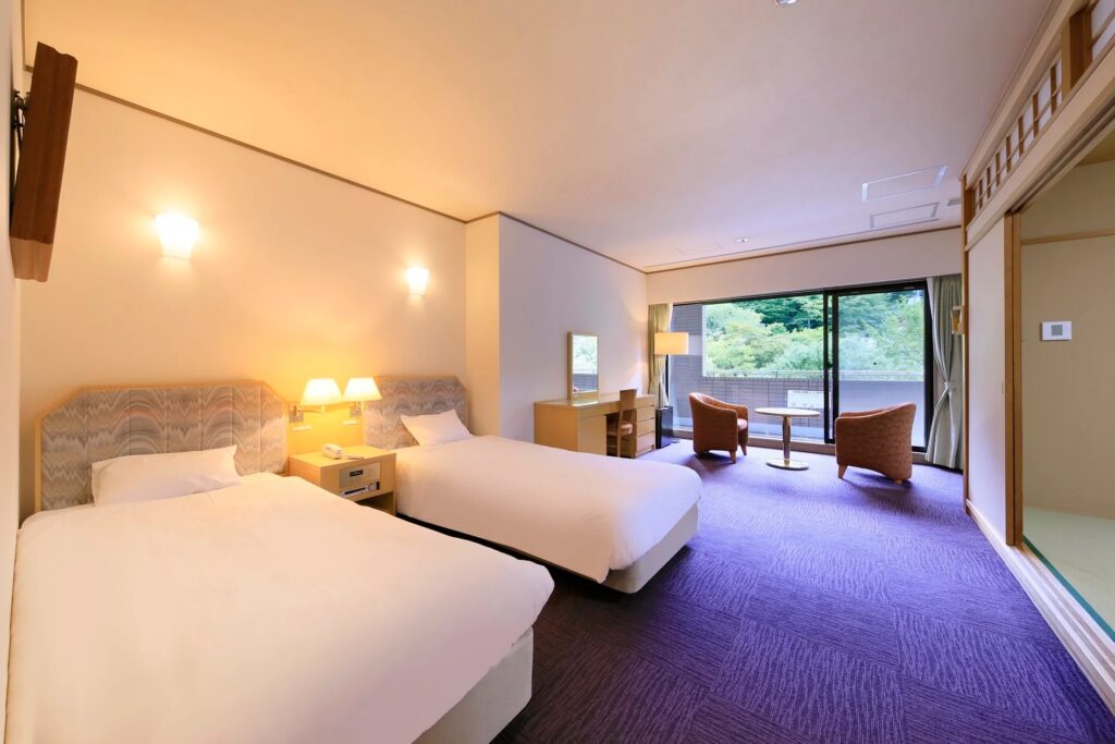 【宿泊施設経営実態調査】人手不足およびコスト高騰が経営を直撃