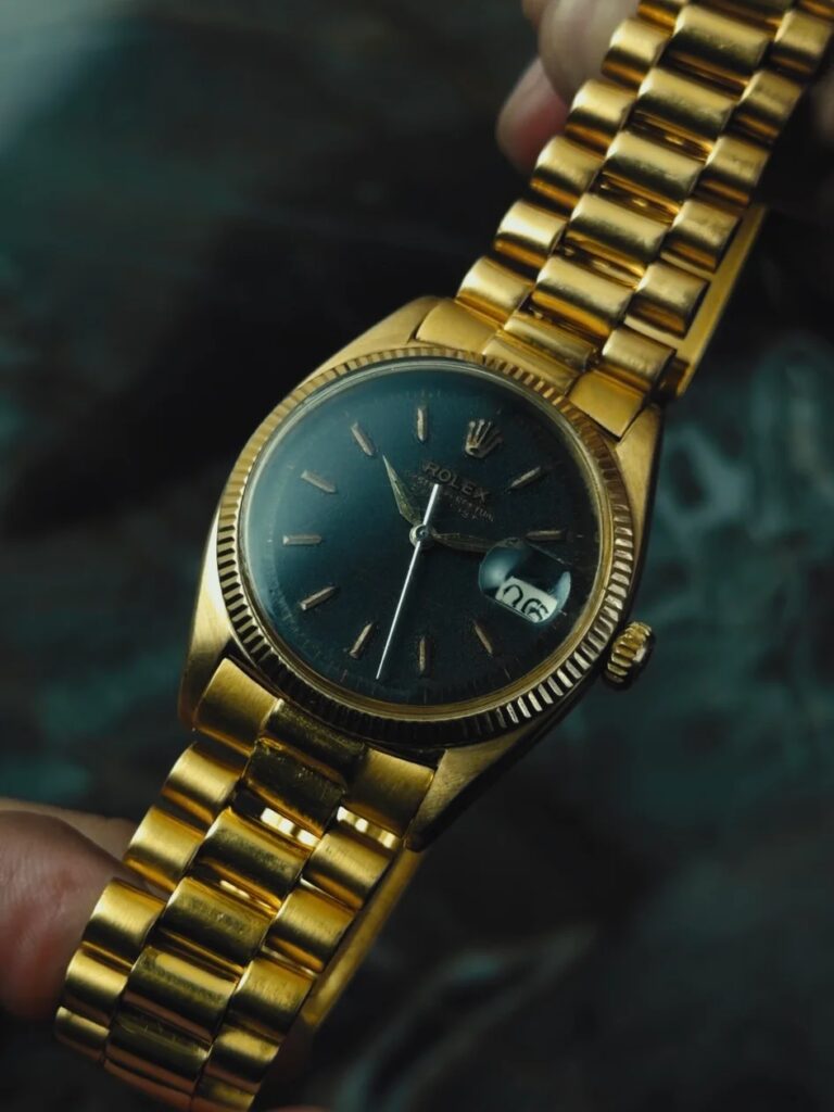 "時間が生んだ芸術。" 唯一無二のBlack Gloss Ghost Dialを備えた ROLEX Datejust Ref.6605 を販売開始。
