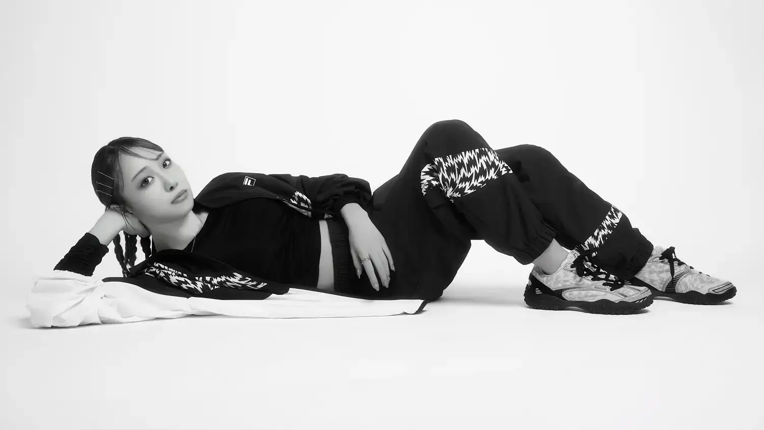 【阪急うめだ本店】＝LOVE 瀧脇笙古が魅せる「FILA」の秋冬最新コレクションが揃うPOP-UPを開催