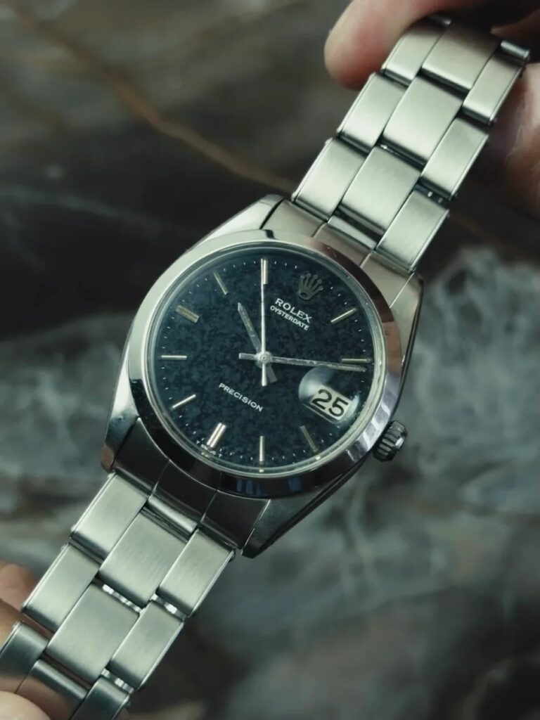 "夜空を閉じ込めた文字盤。" 二度と出逢えない一点物。ROLEX Oysterdate Ref.6694 "Midnight Tropical Dial" を販売開始。
